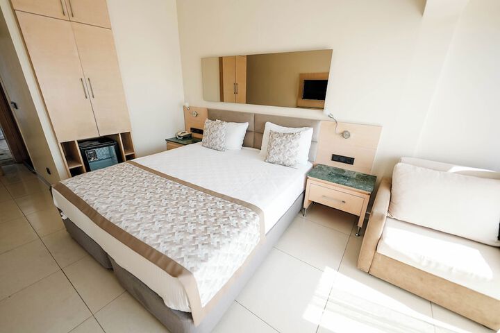 Room 10 of 44