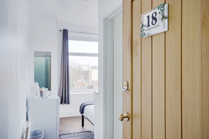 Room 17 of 42