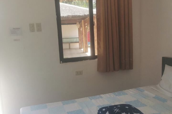 Room 4 of 36