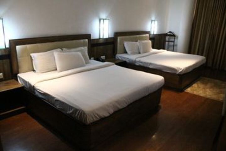 Room 15 of 41