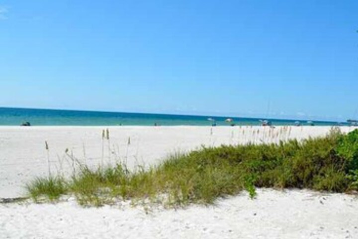 Four Beach Lovers Villa Unit 4 in Holmes Beach, FL