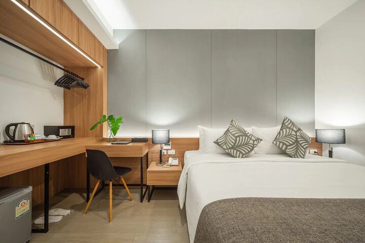 Room 17 of 54