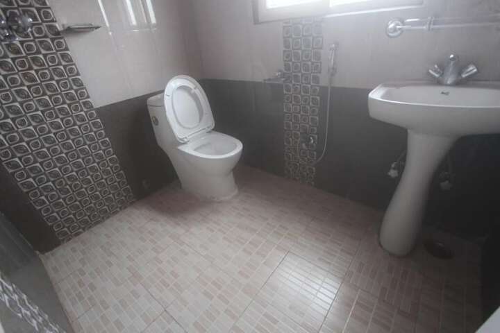 Room 18 of 29
