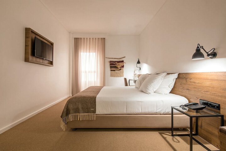 Room 15 of 44