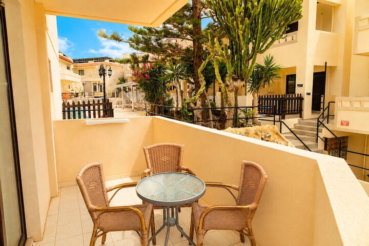 Terrace/Patio 65 of 125