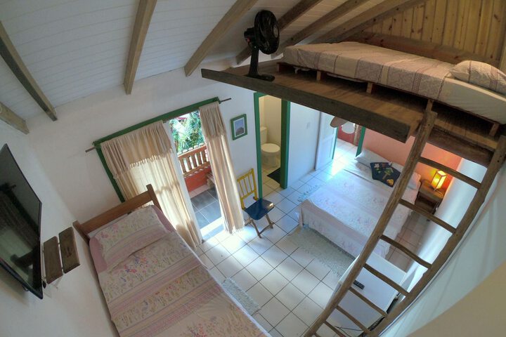 Room 6 of 104