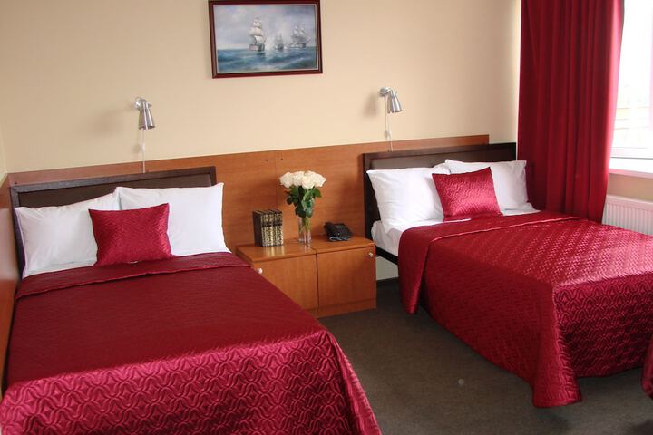 Room 8 of 53