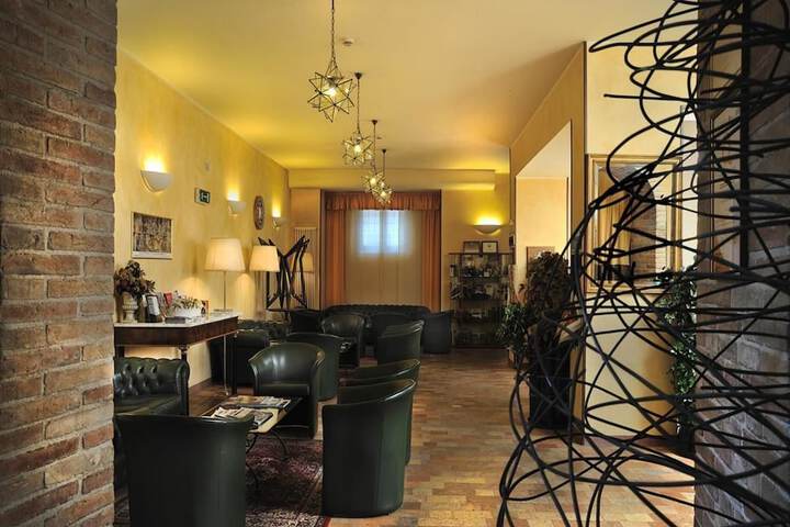 Hotel Interior 3 of 31