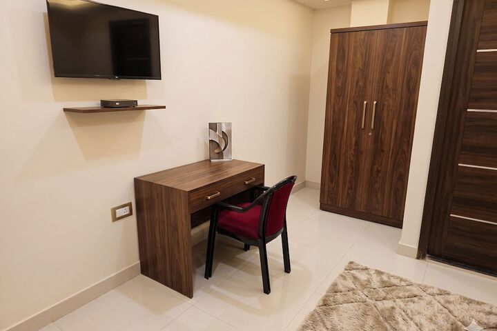 Room 25 of 56