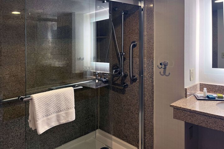 Bathroom shower