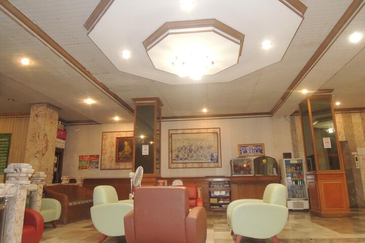 Hotel Interior 4 of 37