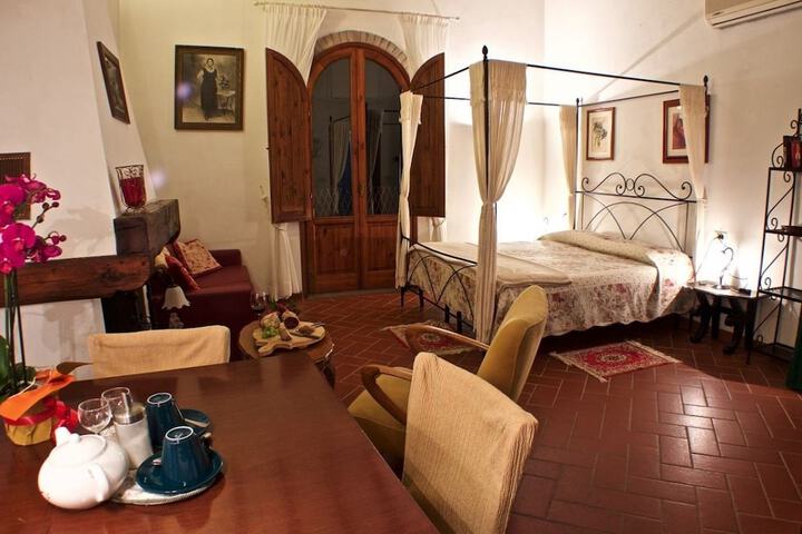 Room 10 of 112