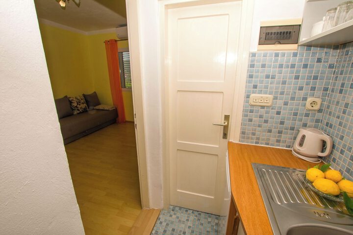 Ballroom/Hall 13 of 20