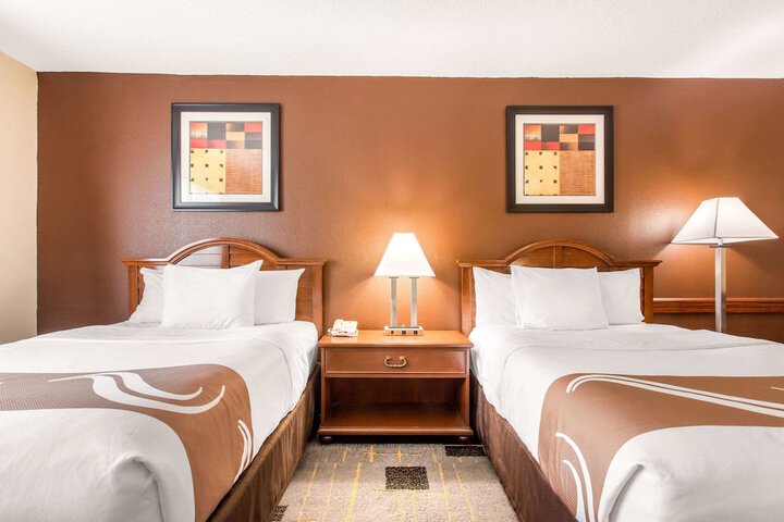 Double Accessible King Size Bed (10 of 20)