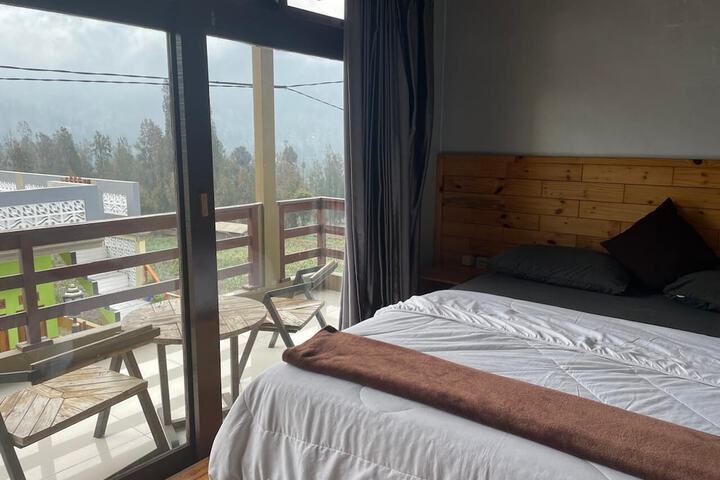 Room 2 of 24