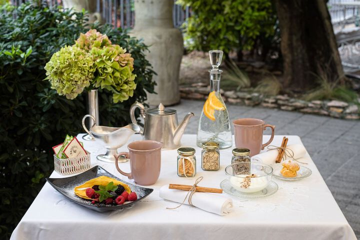 Breakfast/Coffee Service 79 of 99
