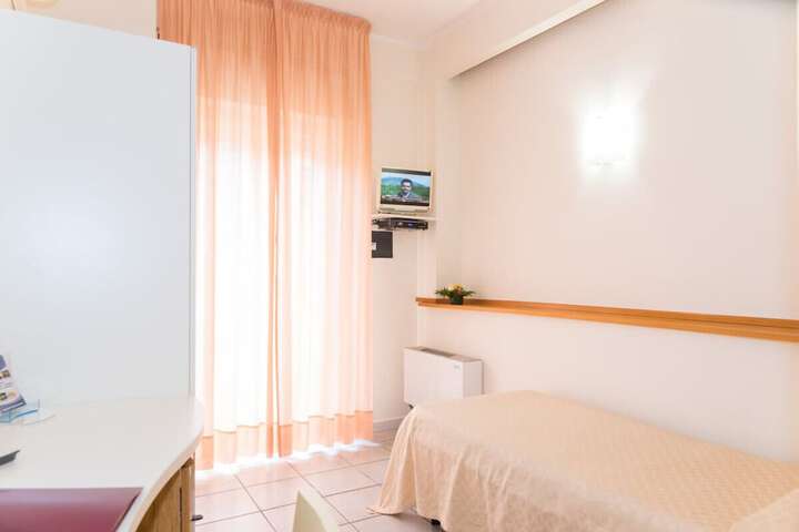 Room 19 of 71