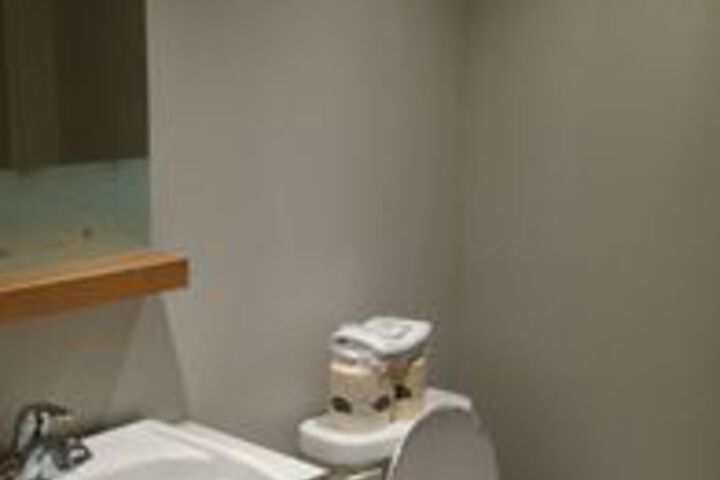 Room 4 of 15