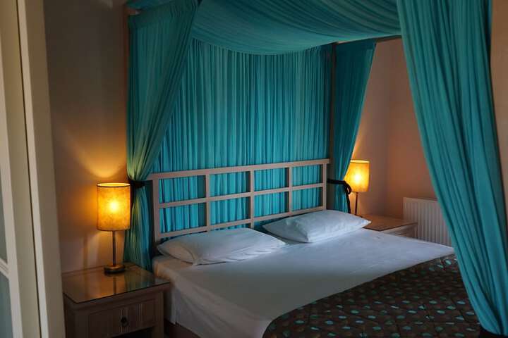Room 3 of 61