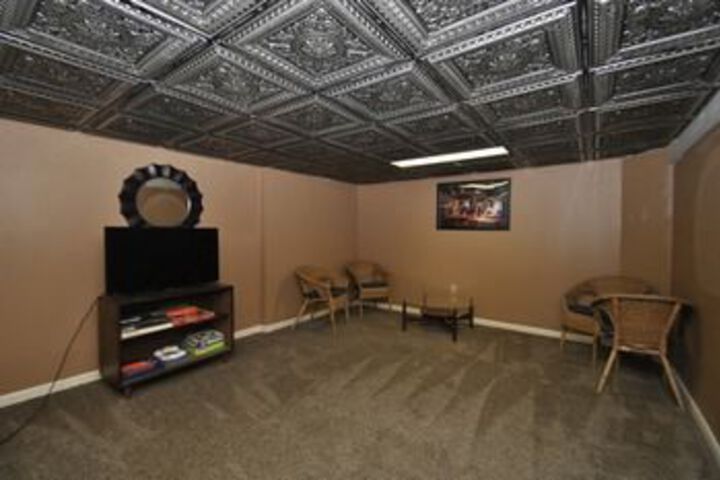Room 18 of 26
