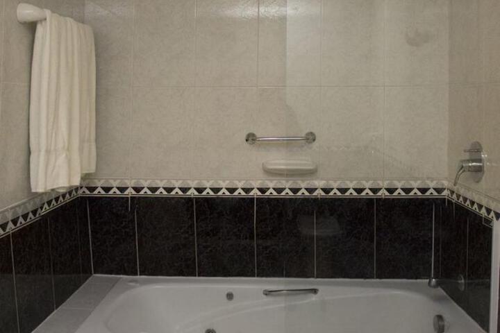 Room 1 of 4