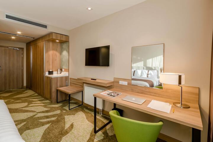 Room 9 of 54