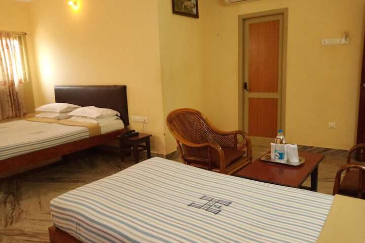Room 16 of 42