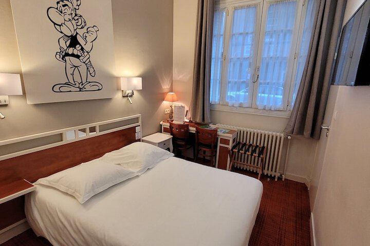 Room 2 of 46