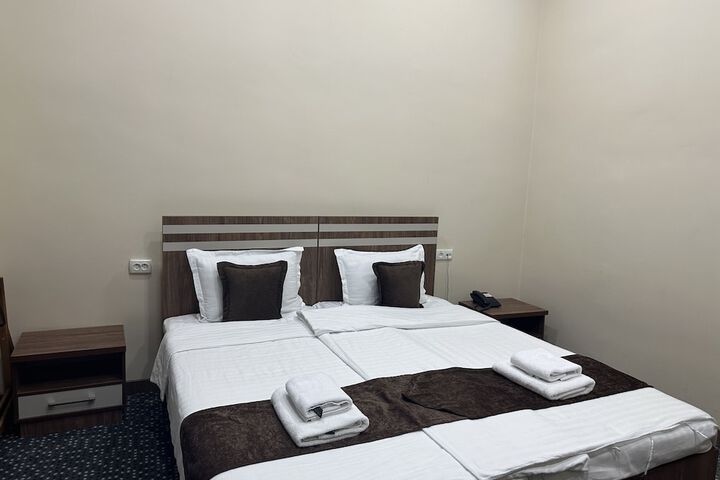 Room 18 of 69