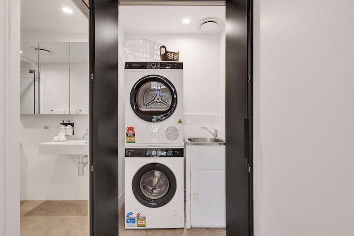 Laundry 34 of 44