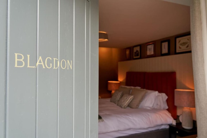 Room 12 of 48