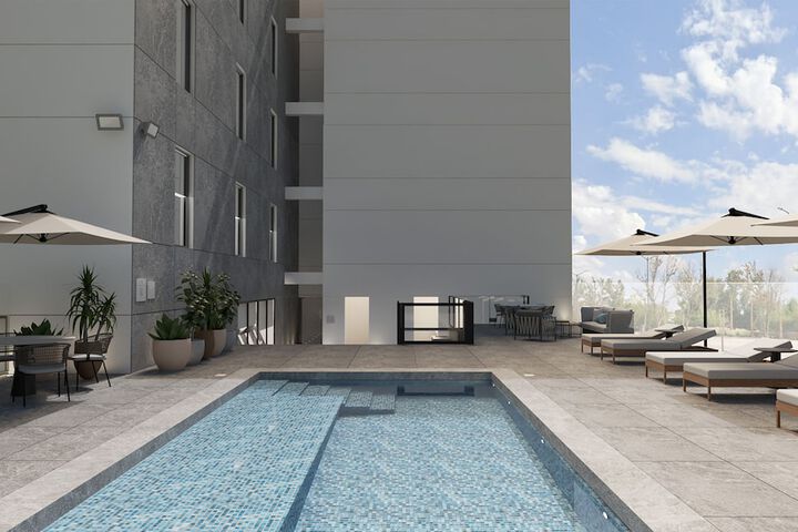 Pool 17 of 26