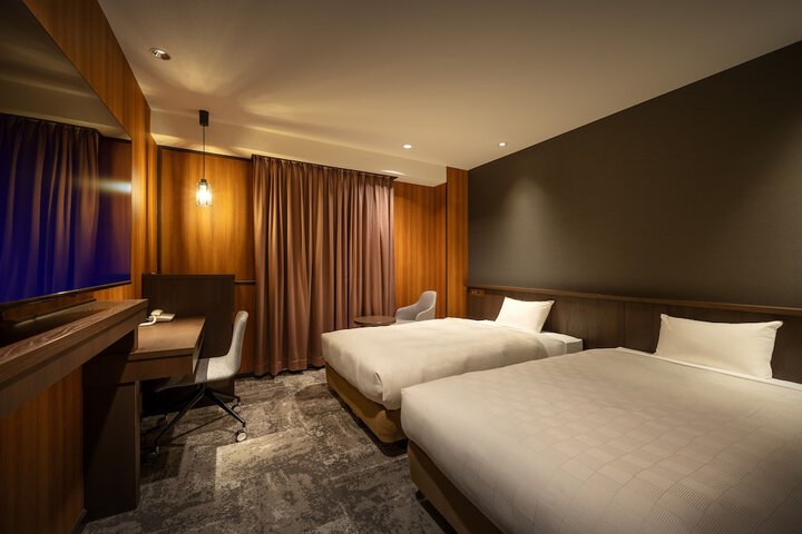 Room 9 of 22