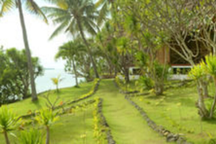 Hotel Exterior 11 of 34