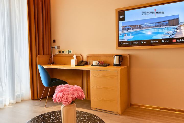 Room 10 of 29