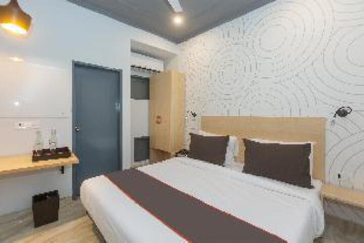 Room 14 of 23