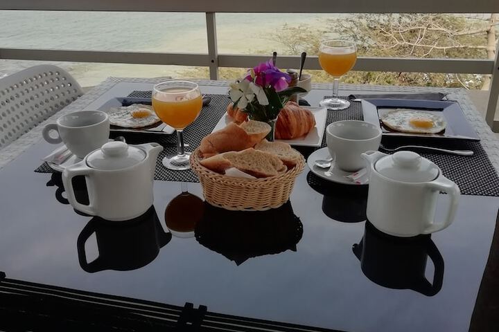 Breakfast/Coffee Service 29 of 44
