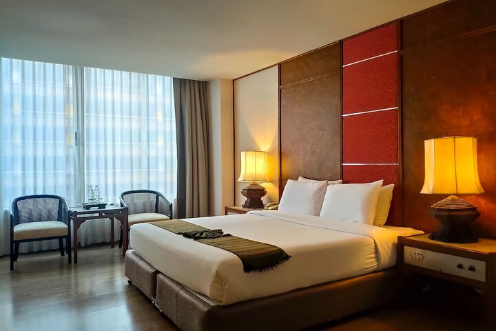 Room 18 of 52