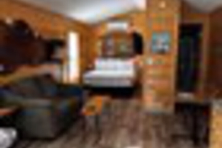 Room 65 of 390