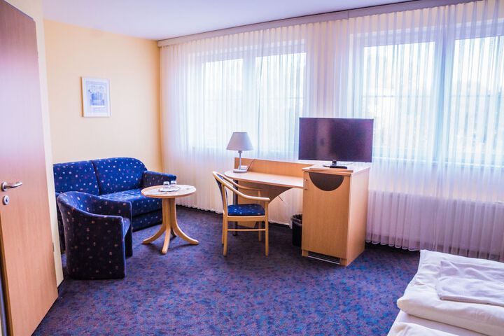 Room 17 of 64