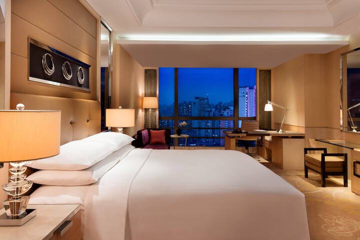 Room 7 of 55