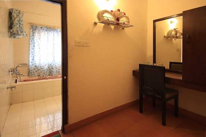 Room 5 of 49