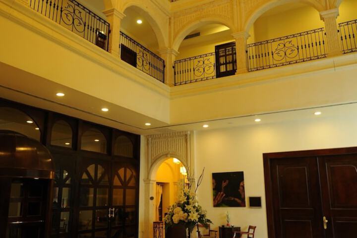 Hotel Lobby