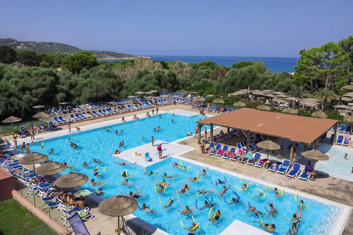 Hotel Pool
