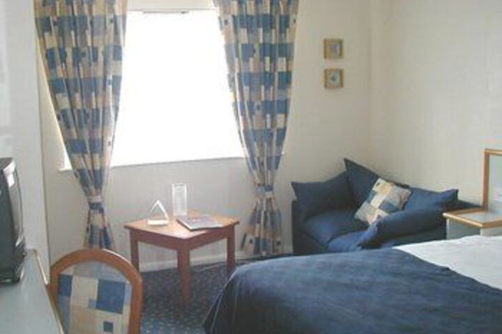 Room 44 of 61