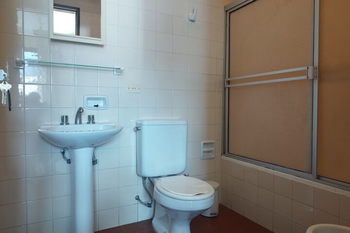 Room 16 of 17
