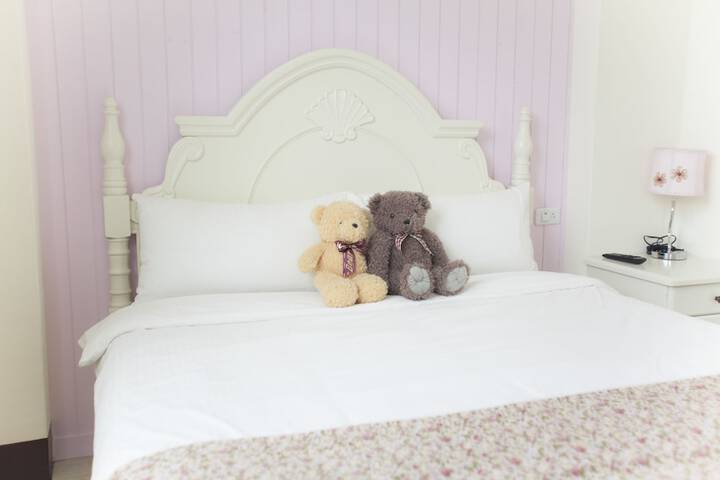 Room 10 of 22