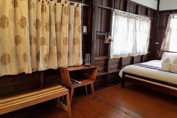 Room 35 of 62