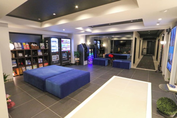 Hotel Interior 4 of 18