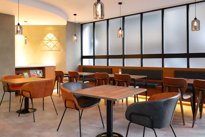 Hotel Interior 26 of 181